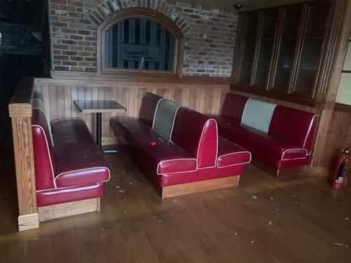 frankie-and-bennys-leeds-4