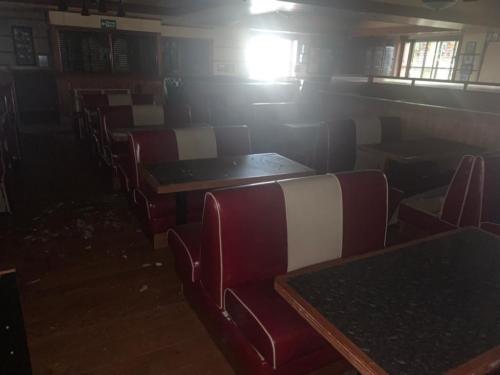 frankie-and-bennys-leeds-5